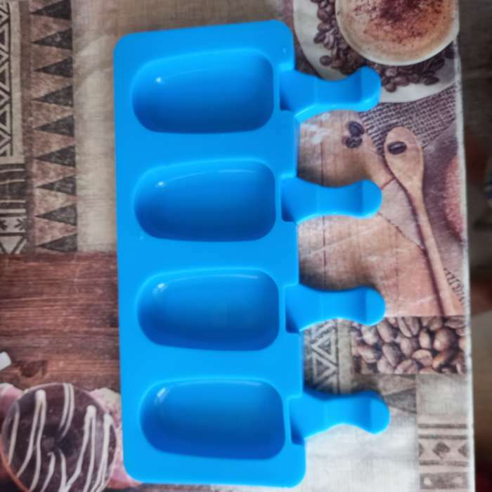 Фотография покупателя товара Форма для мороженого Доляна «Эскимо в глазури», силикон, 18,5×12,3×2,5 см, 4 ячейки, цвет МИКС - Фото 10