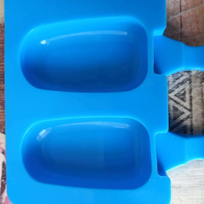 Фотография покупателя товара Форма для мороженого Доляна «Эскимо в глазури», силикон, 18,5×12,3×2,5 см, 4 ячейки, цвет МИКС - Фото 12