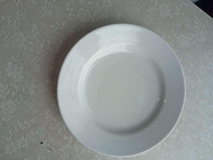 Фотография покупателя товара Тарелка фарфоровая «Идиллия», d=16,5 см, белая - Фото 11