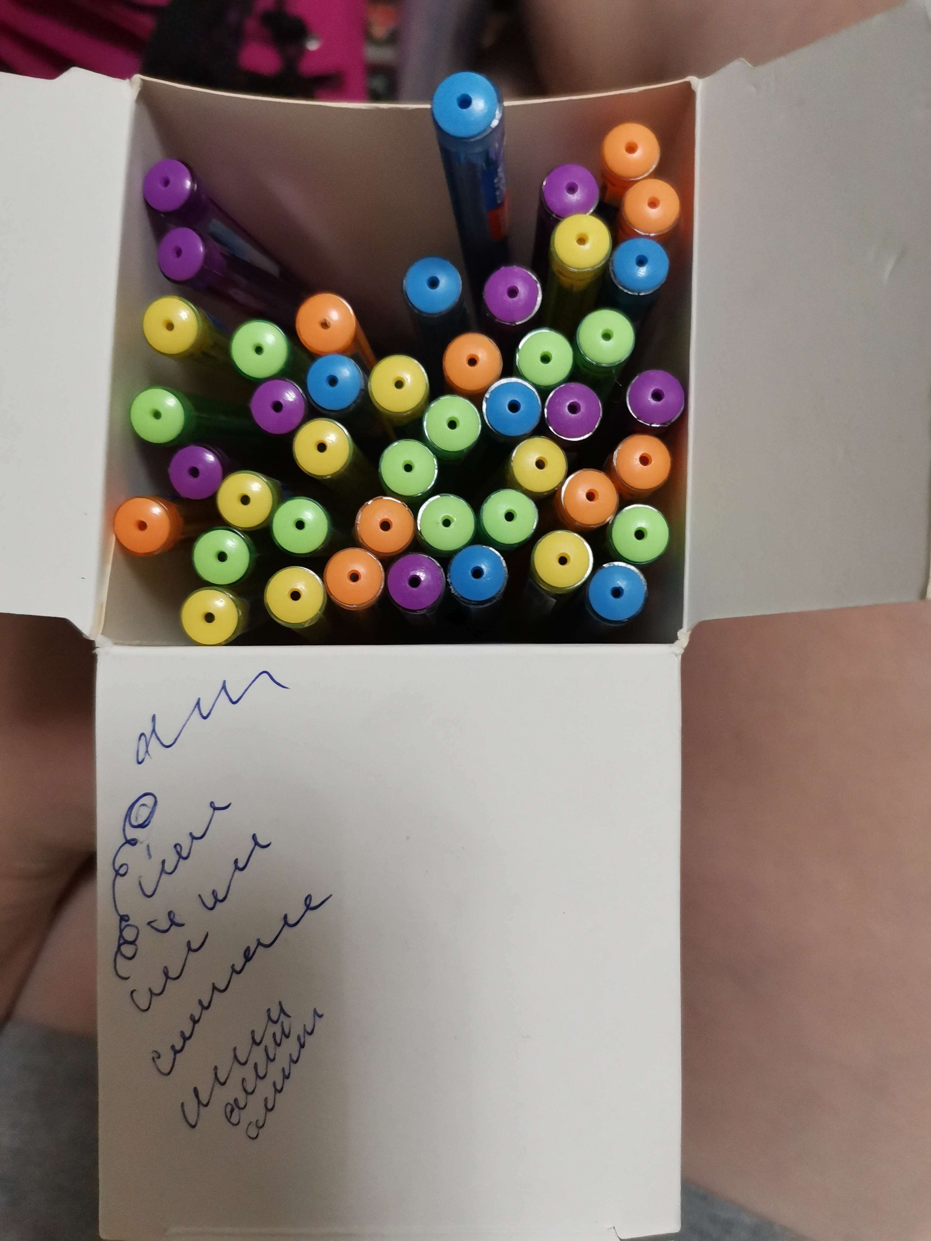 Фотография покупателя товара Ручка шариковая 0,5 мм, стержень синий, корпус МИКС тонированный, масляные чернила (штрихкод на штуке - Фото 3