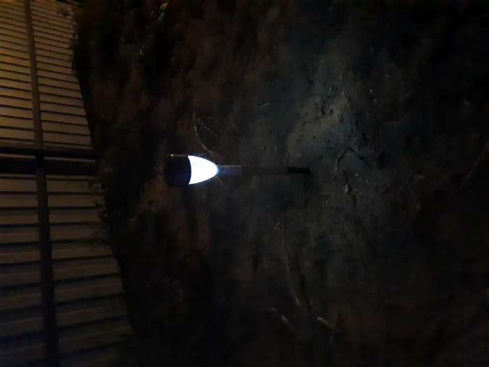 Фотография покупателя товара Садовый светильник на солнечной батарее «Матовый конус», 5 × 35 × 5 см, 1 LED, свечение белое - Фото 2
