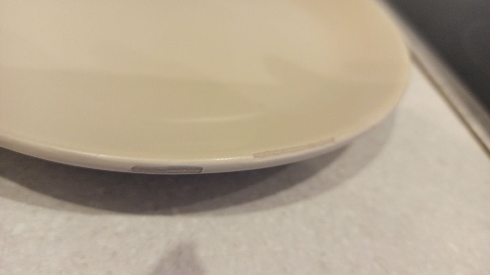 Фотография покупателя товара Набор тарелок керамических Доляна «Пастель», 18 предметов: 6 тарелок d=19 см, 6 тарелок d=27 см, 6 мисок d=19 см, цвет крем-брюле - Фото 11
