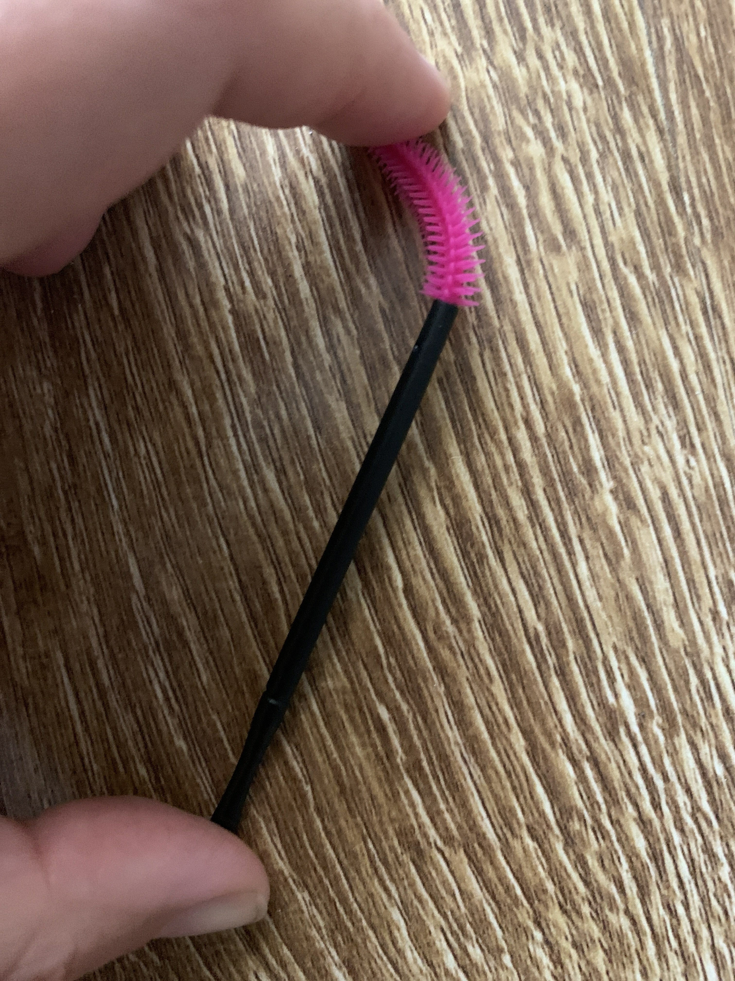 Фотография покупателя товара Набор щёточек для бровей и ресниц, силиконовые, 10,5 см, 5 шт, цвет чёрный/розовый