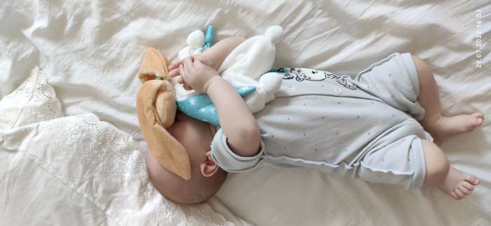 Фотография покупателя товара Игрушка «Зайчишка», для новорождённых, развивающая - Фото 1