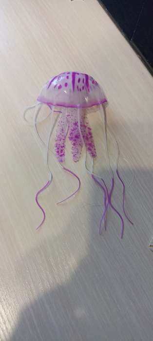 Фотография покупателя товара Декор для аквариума "Медуза" силиконовая, флуоресцентная, 5 х 5 х 15 см, фиолетовая - Фото 8