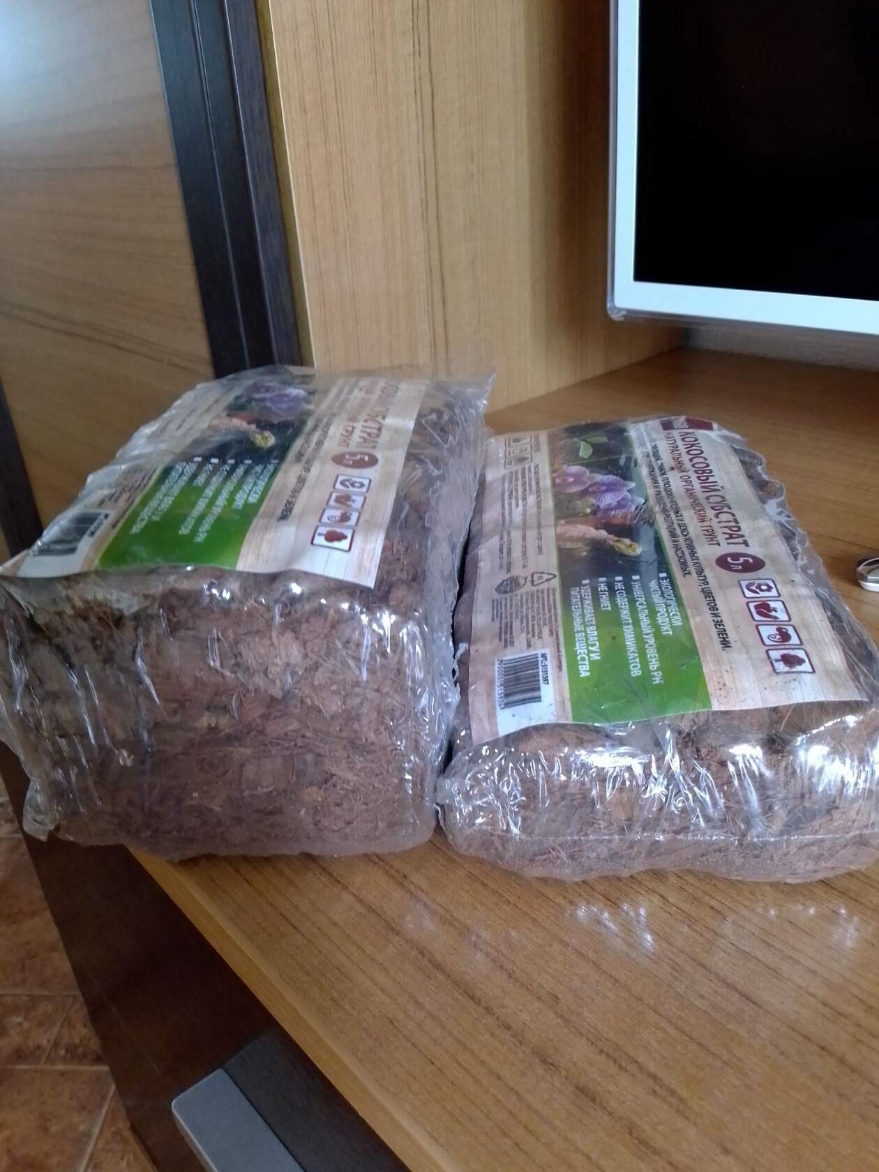 Фотография покупателя товара Субстрат Greengo кокосовые чипсы, натуральный грунт для террариумов и растений, в брикете, 5 л при разбухании - Фото 22