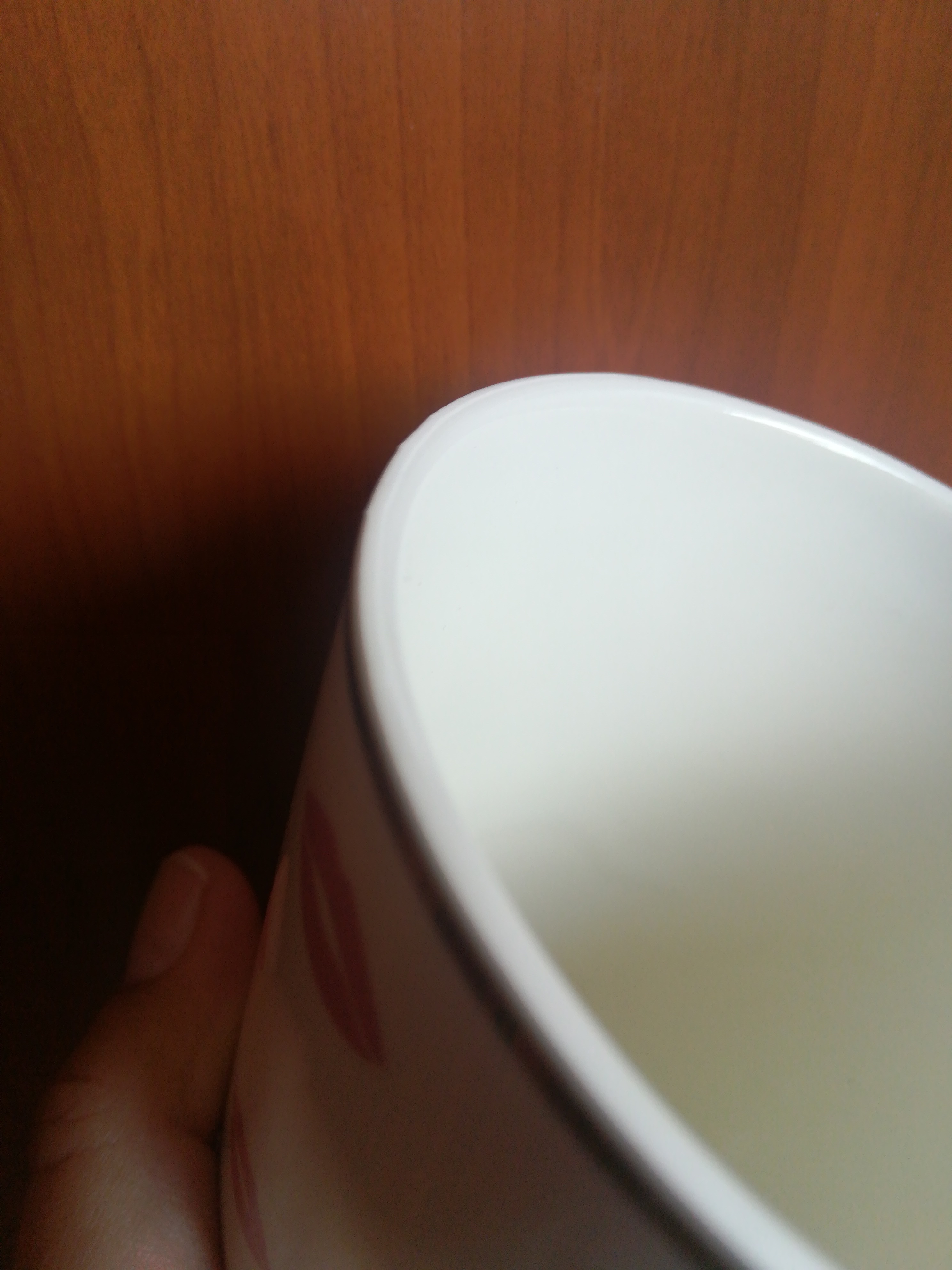 Фотография покупателя товара Кружка фарфоровая Доляна «Губы», 350 мл, цвет белый - Фото 1