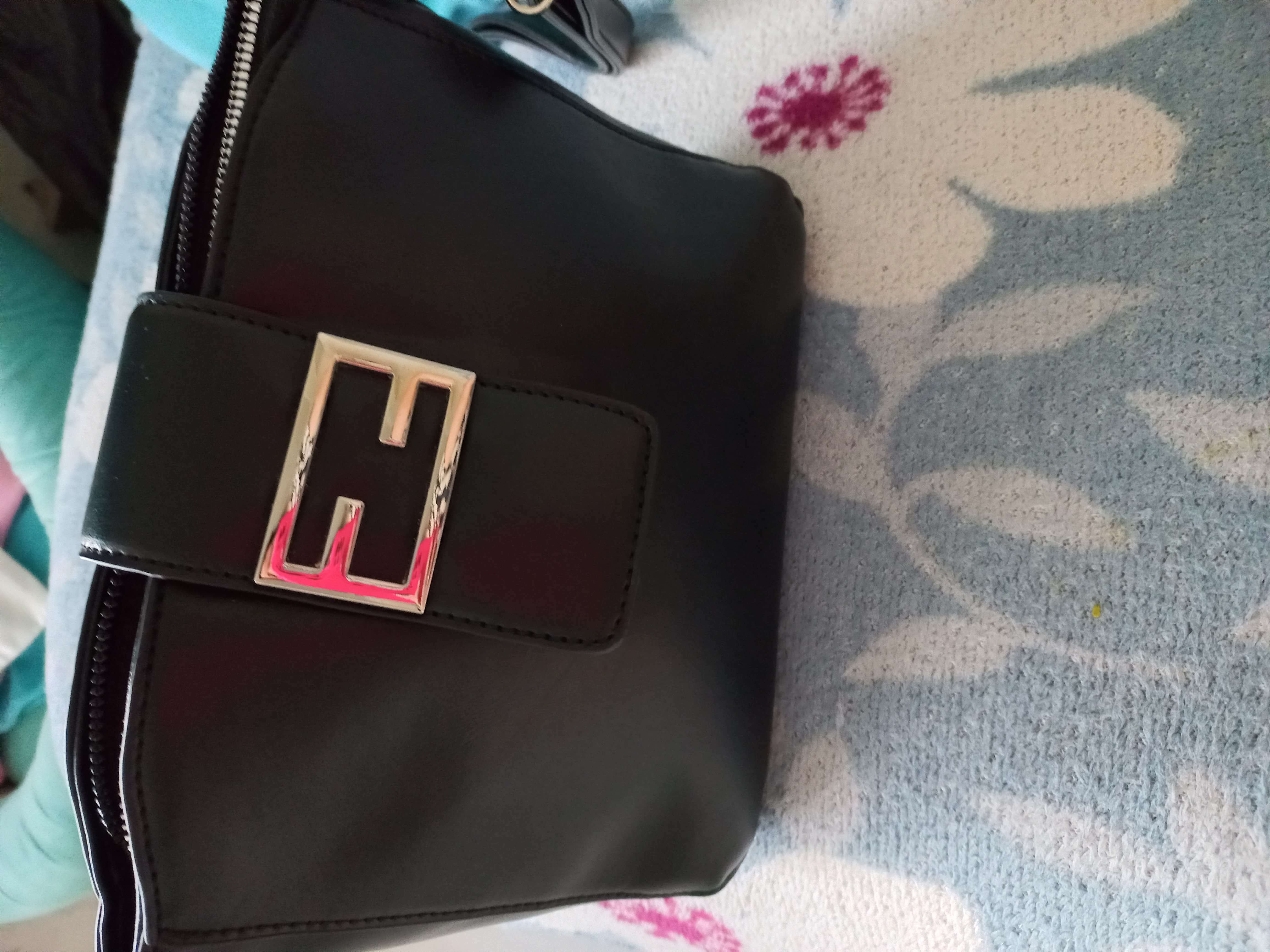 Фотография покупателя товара Сумка кросс-боди, отдел на молнии, наружный карман, цвет зелёный - Фото 1