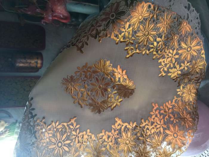 Фотография покупателя товара Набор салфеток ажурных Доляна «Листья», 46×30 см, 4 шт, ПВХ, цвет золотой - Фото 1