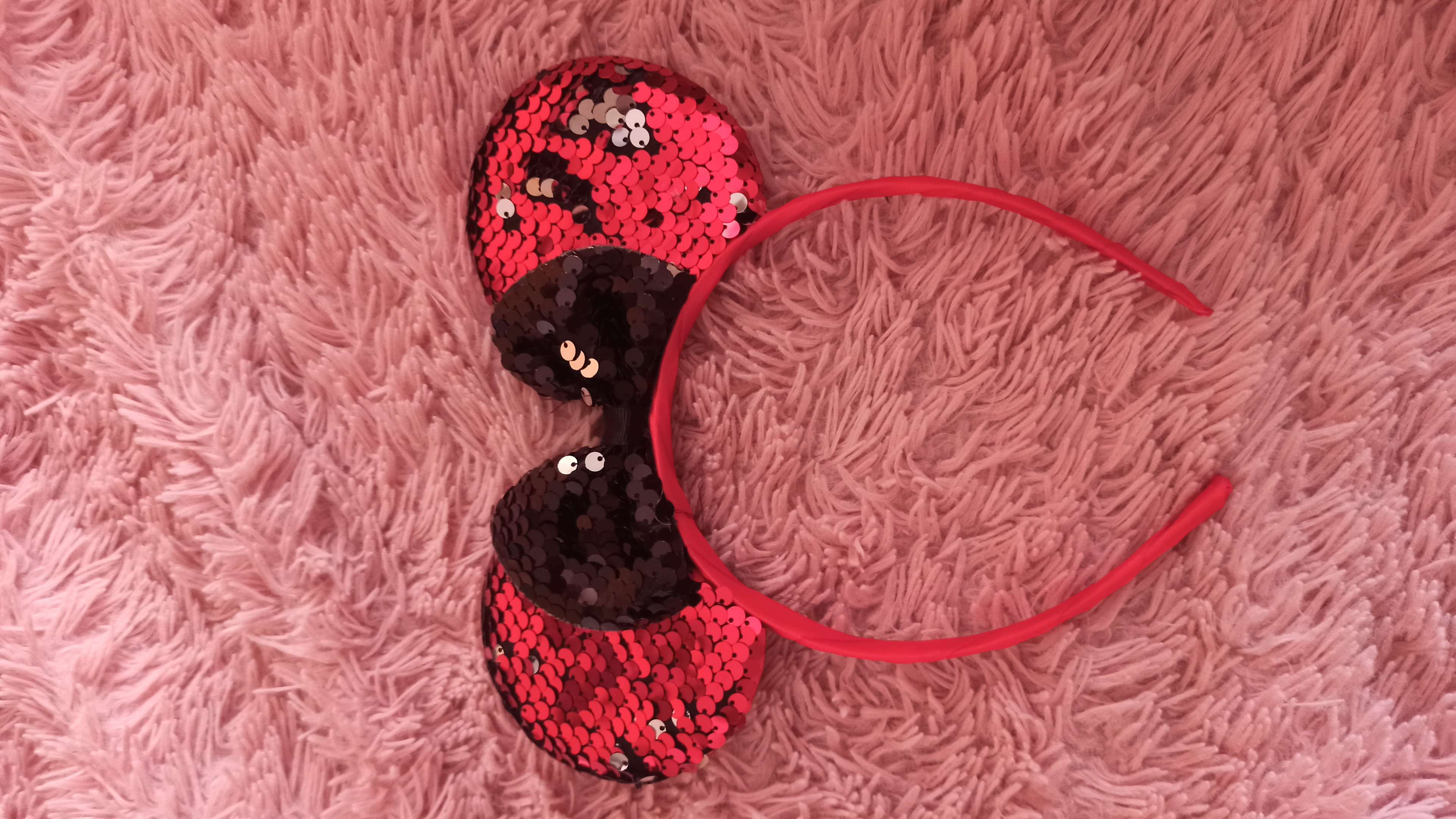 Фотография покупателя товара Ободок с паетками Минни Маус, красный - Фото 1