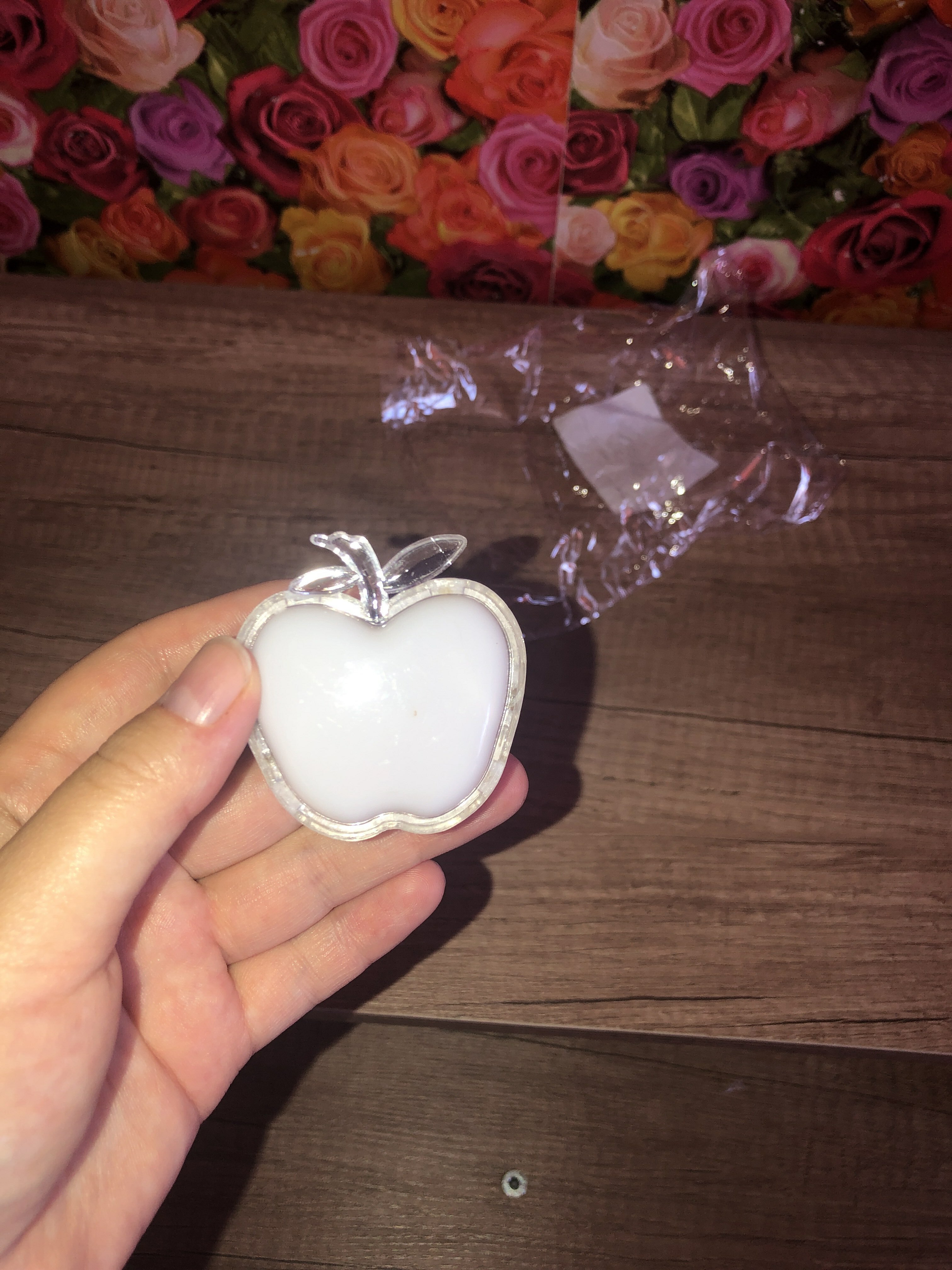 Фотография покупателя товара Ночник "Сердце в яблоке", 7х5,5х5 см - Фото 2