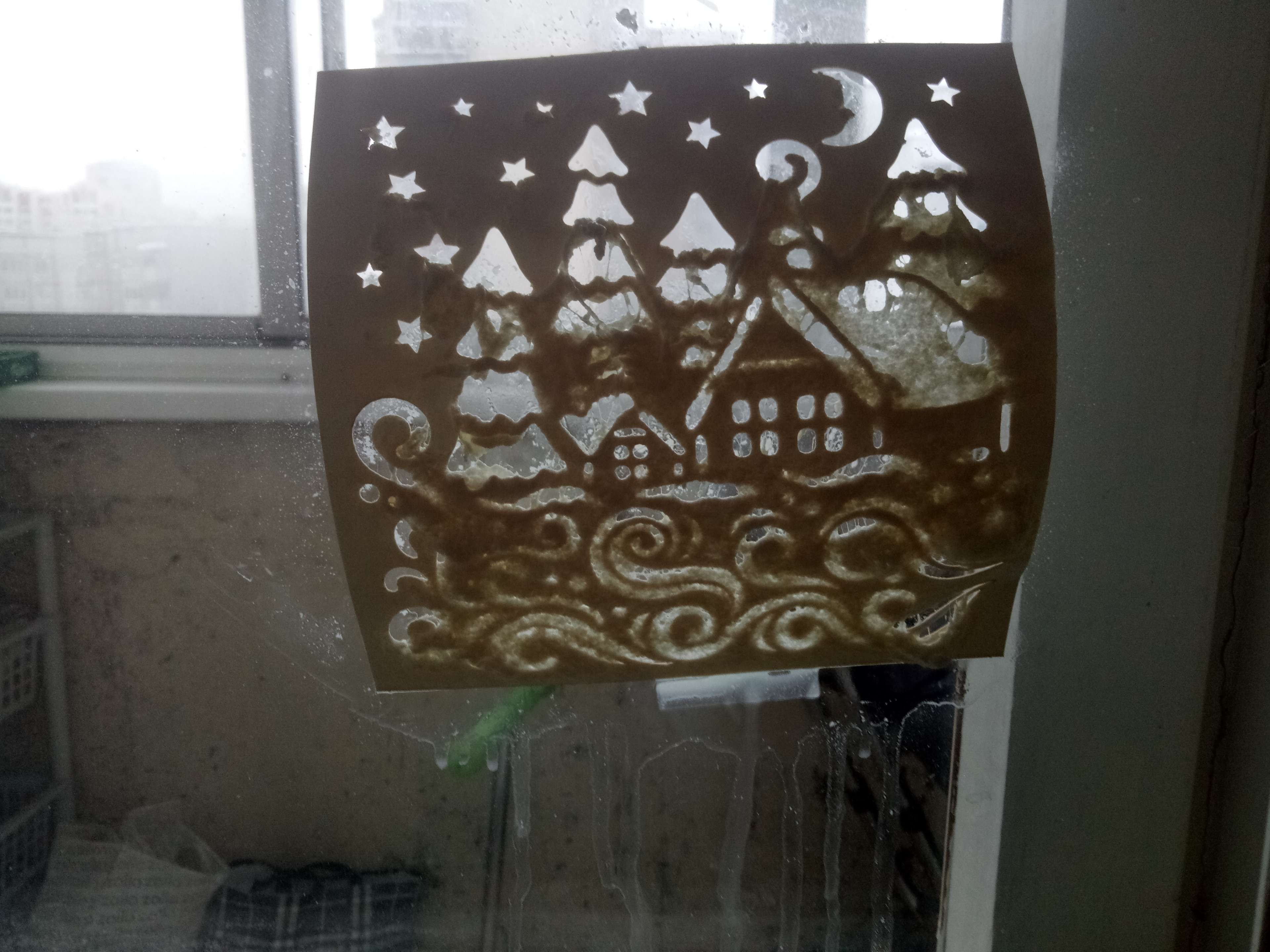 Фотография покупателя товара Спрей «Иней. Искристые снежинки», с трафаретами, цвет белый - Фото 28