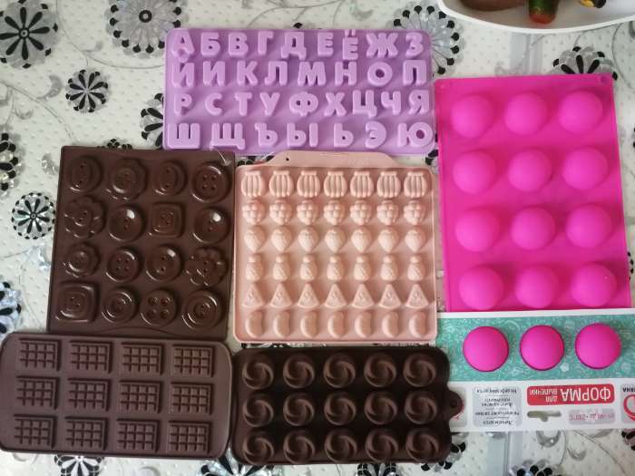 Фотография покупателя товара Форма для шоколада Доляна «Плитка», силикон, 21×11 см, 12 ячеек (2,7×3,9 см), цвет коричневый - Фото 30