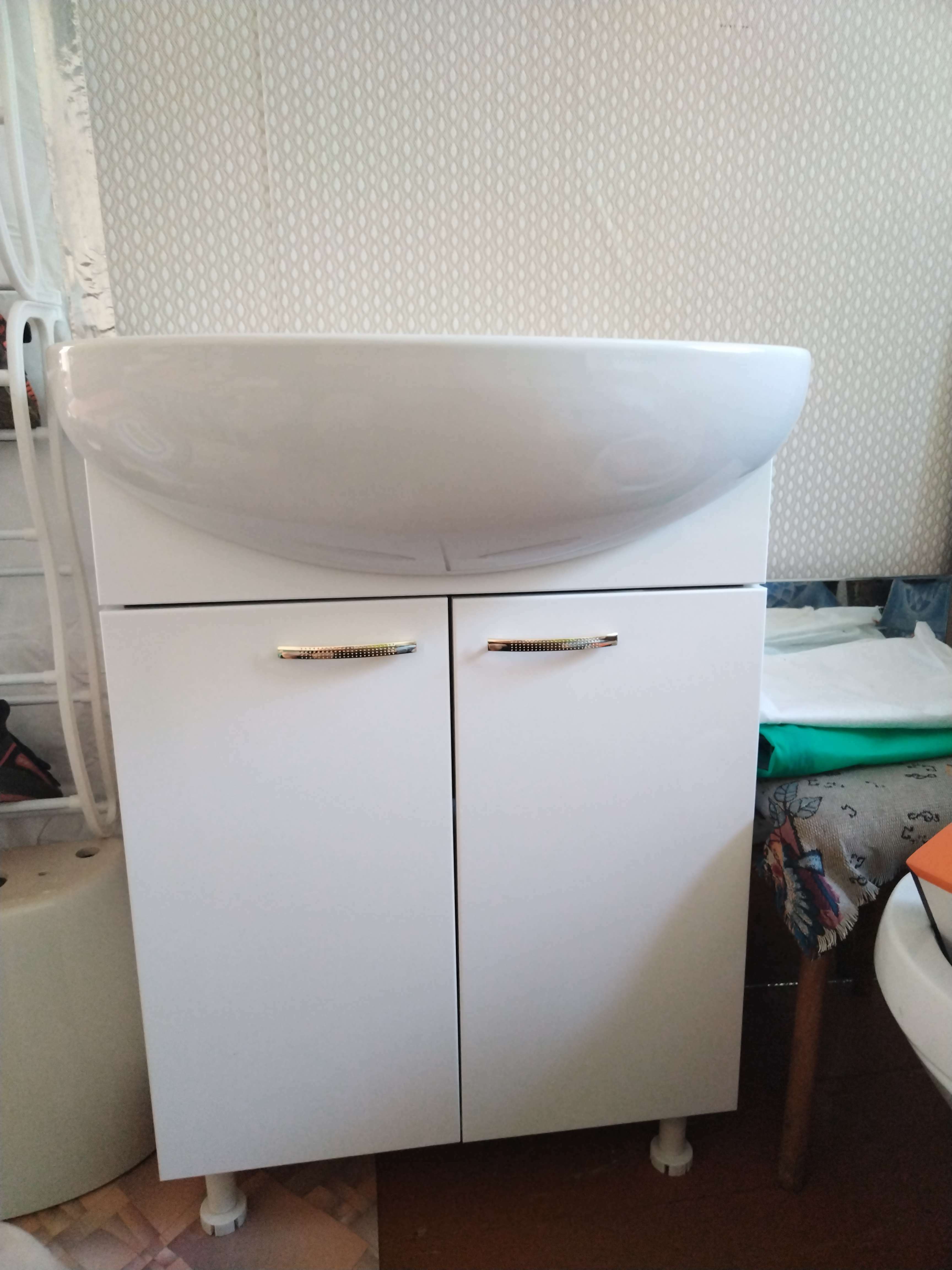 Фотография покупателя товара Комплект мебели для ванной: Тумба "Стандарт 60" + раковина "Амур 60", 60 х 46,3 х 86 см
