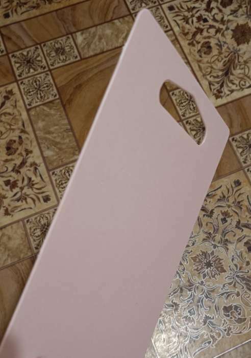 Фотография покупателя товара Доска разделочная пластиковая Доляна «Хозяюшка», прямоугольная, 28×18 см, цвет МИКС