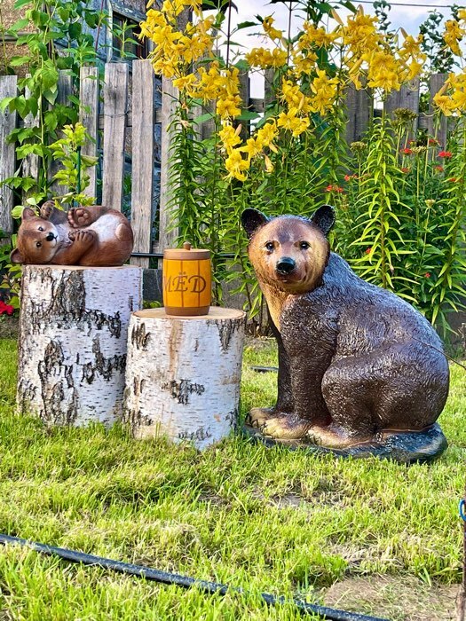 Фотография покупателя товара Садовая фигура "Медведь сидя большой" коричневый, 40х50х48см