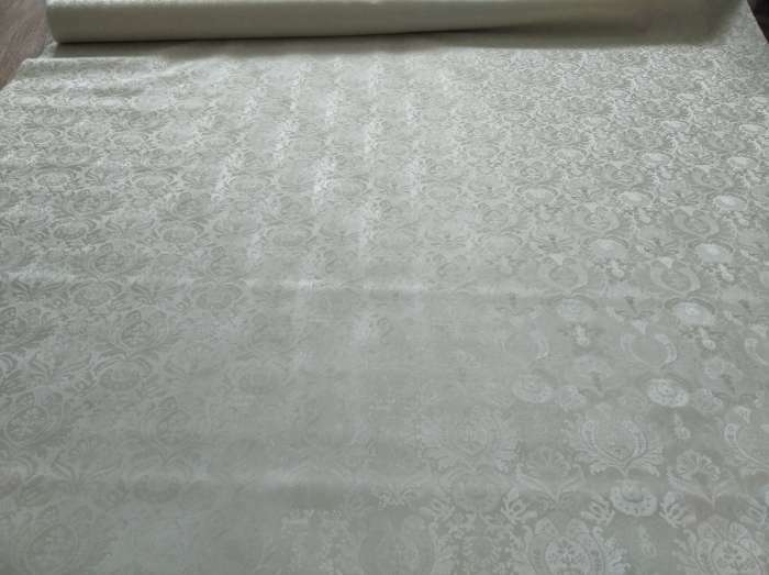 Фотография покупателя товара Клеёнка столовая на нетканой основе с тиснением «Вензеля», 1,35×20 м, 330 (+/- 80) г/ кв.м, цвет белый
