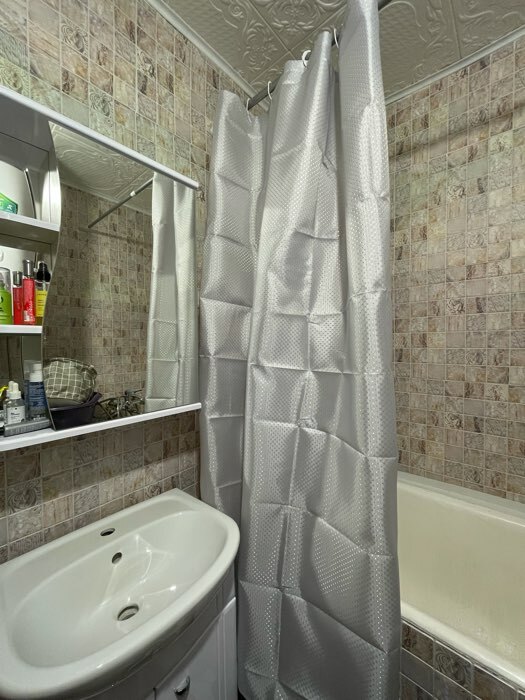 Фотография покупателя товара Штора для ванны Доляна «Орион», 180×180 см, полиэстер, цвет серебряный - Фото 5