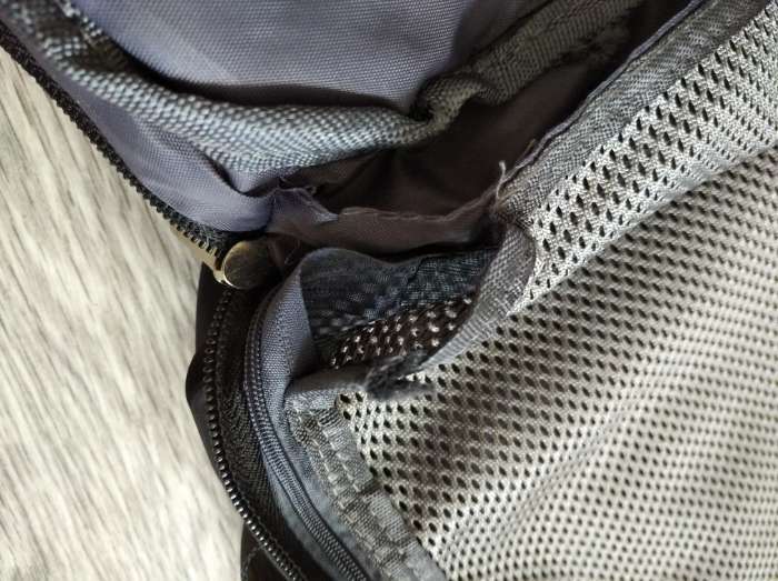 Фотография покупателя товара Рюкзак-сумка на молнии, цвет чёрный - Фото 4