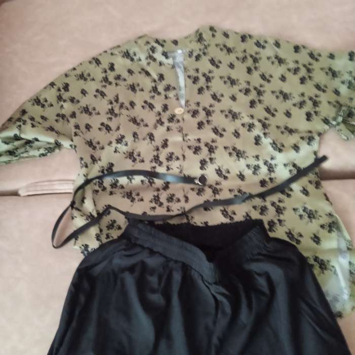Фотография покупателя товара Костюм женский (туника и брюки), цвет хаки/черный, принт цветы, размер 52 - Фото 2