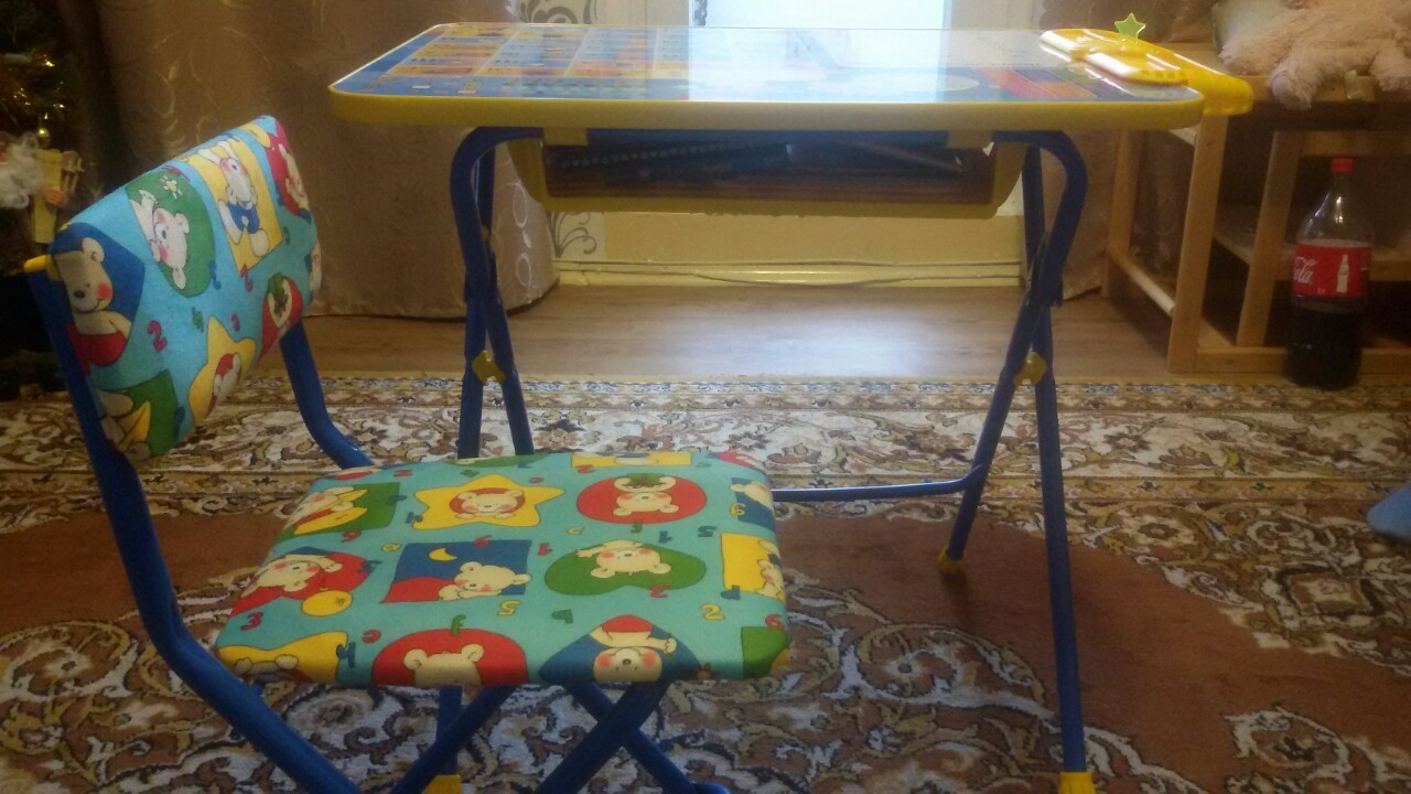 Фотография покупателя товара Комплект детской мебели «Первоклашка. Осень» складной: стол, мягкий стул и пенал - Фото 7