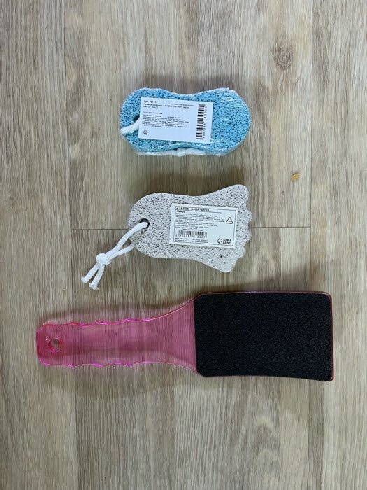 Фотография покупателя товара Тёрка для ног, эргономичная, наждачная, двусторонняя, 23 см, цвет МИКС