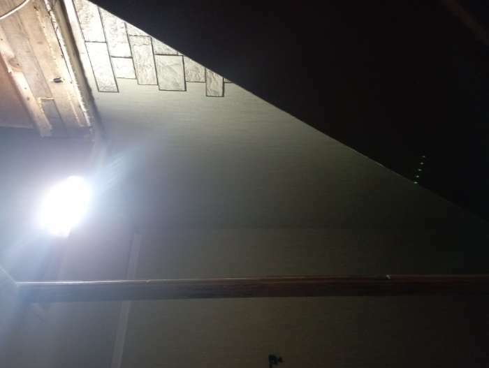 Фотография покупателя товара Светильник светодиодный с датчиком движения, 5 LED, 2 Вт, от батареек 3*AAA, 6500К, белый - Фото 5