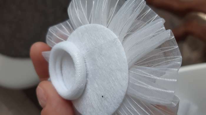 Фотография покупателя товара Резинка для волос бант "Школьница" полосатик, d-7 см, белый - Фото 3