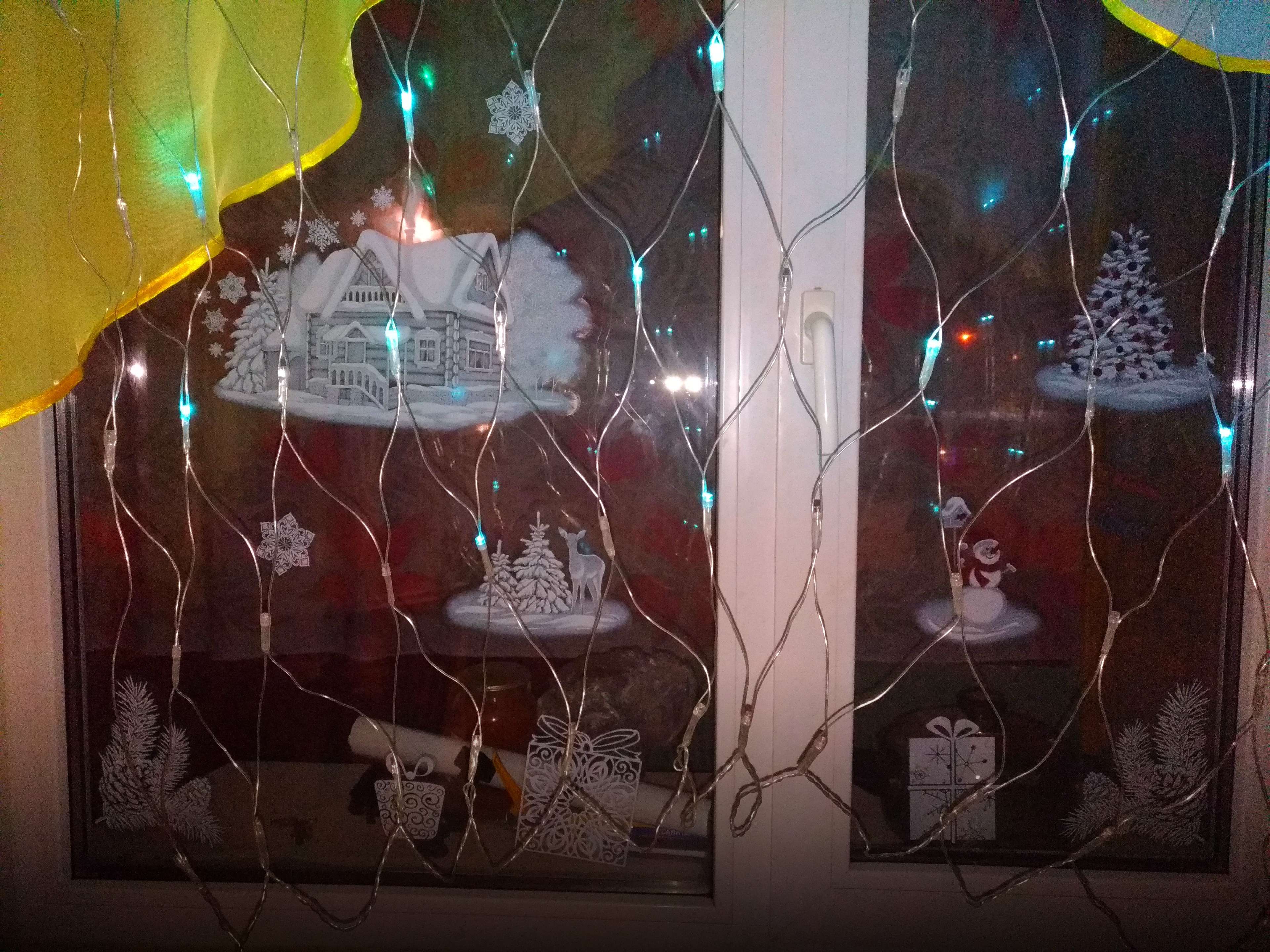 Фотография покупателя товара Наклейки на окна "Праздничная ночь" 2 листа, 34 х 50 см - Фото 1