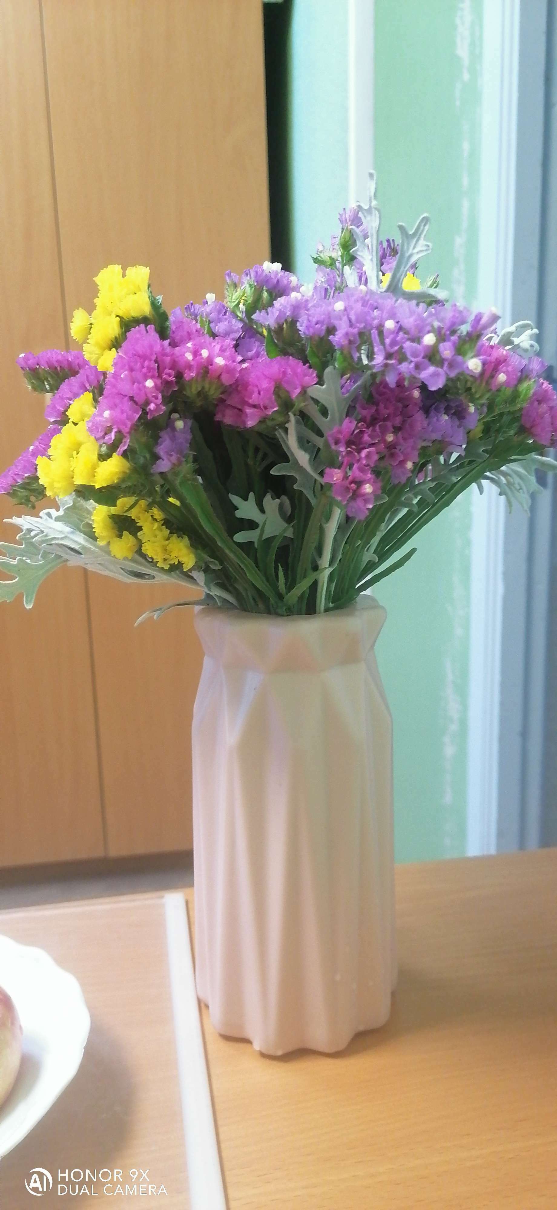 Фотография покупателя товара Ваза для цветов, 8,8×17,5 см, 750 мл, цвет МИКС - Фото 10