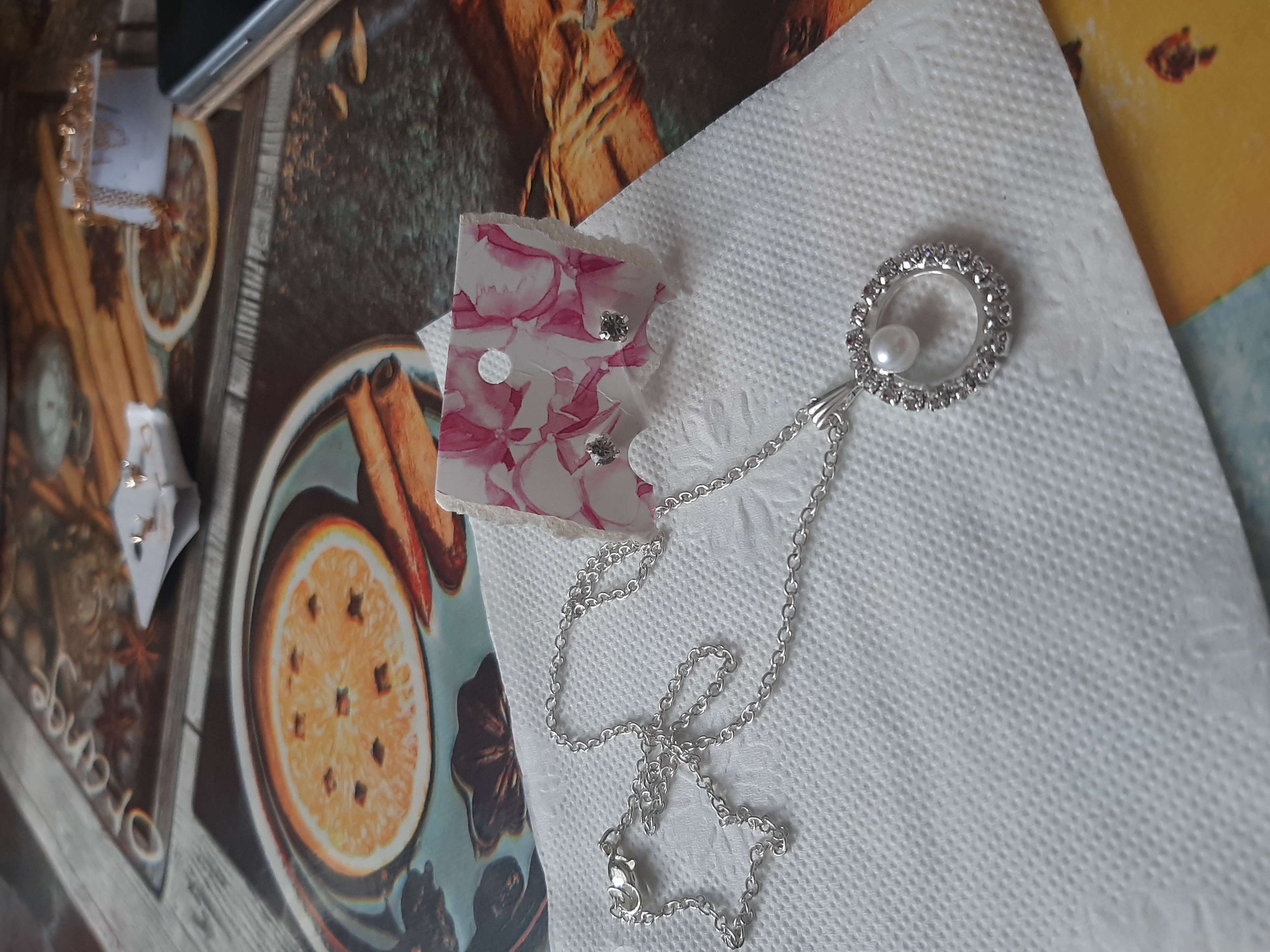 Фотография покупателя товара Гарнитур 2 предмета: серьги, кулон «Невесомость», круг с бусиной, цвет белый в серебре, 45 см