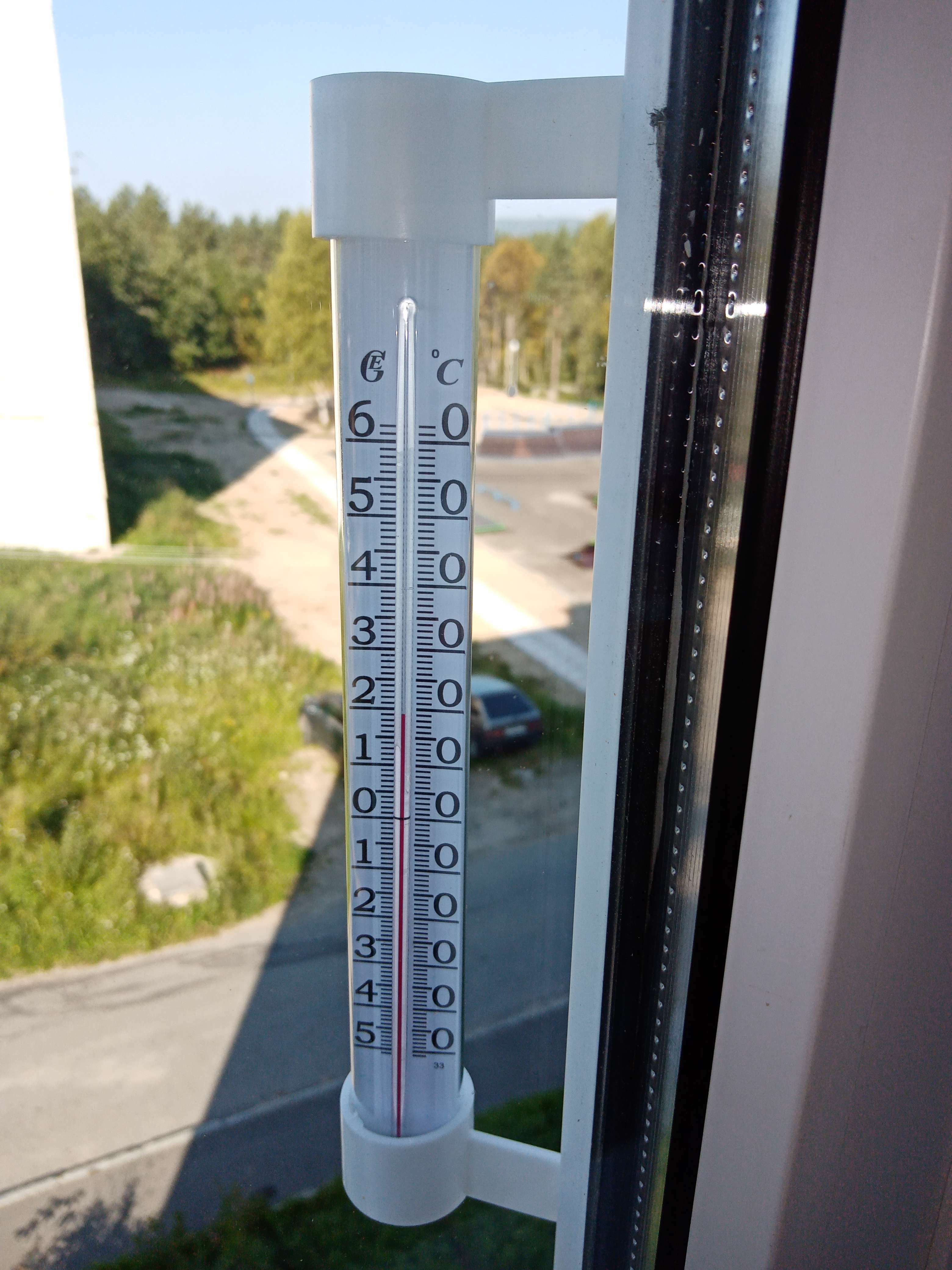 Фотография покупателя товара Термометр, градусник уличный, на окно, на гвоздике, от -50°С до +50°С, 20.5 х 6 см - Фото 4