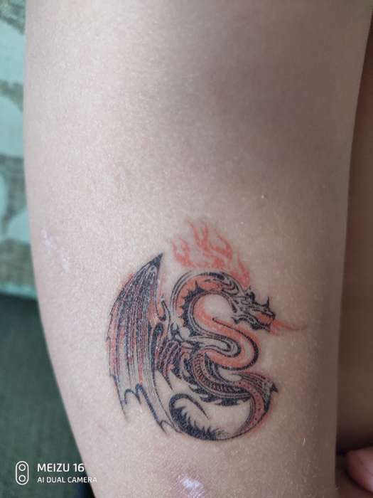 Фотография покупателя товара Татуировка на тело "Оранжевый дракон" - Фото 2