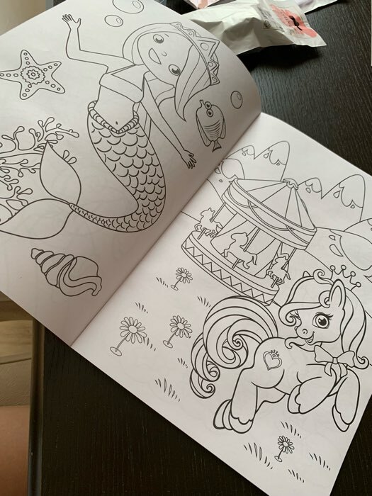 Фотография покупателя товара Раскраска для девочек «Мир пони», 16 стр., формат А4 - Фото 9