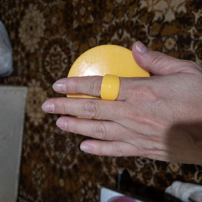 Фотография покупателя товара Щётка-массажёр для мытья головы, 8,7 × 4,5 см, цвет МИКС - Фото 6
