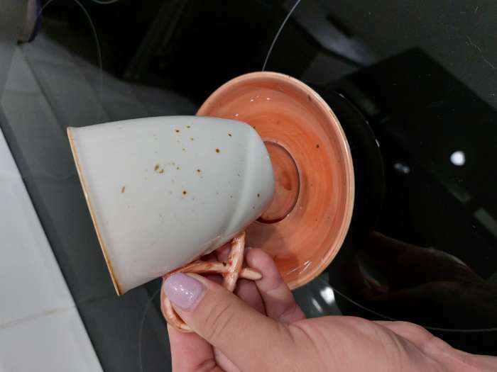 Фотография покупателя товара Чайная пара керамическая «Аура», 2 предмета: чашка 200 мл, блюдце d=13 см, цвет оранжевый - Фото 5