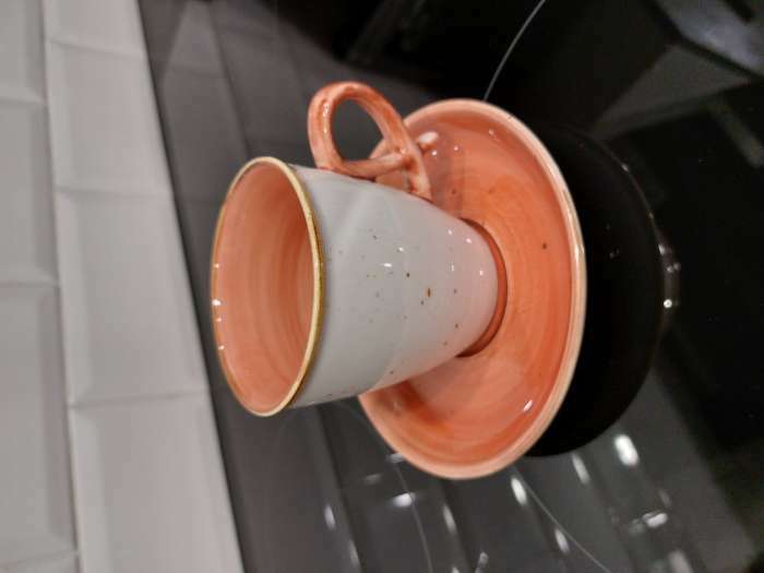 Фотография покупателя товара Чайная пара керамическая «Аура», 2 предмета: чашка 200 мл, блюдце d=13 см, цвет оранжевый - Фото 4