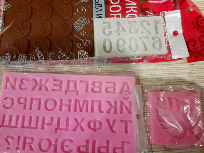 Фотография покупателя товара Молд Доляна «Лист.Тропики», силикон, 6,5×6,5 см, цвет розовый - Фото 13