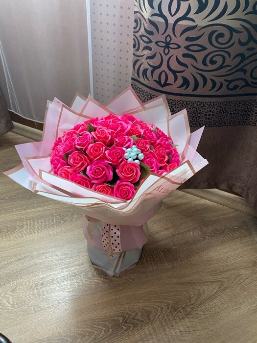 Фотография покупателя товара Пленка для цветов "Девушка", светло-розовый, 0,58 х 0,58 м - Фото 1