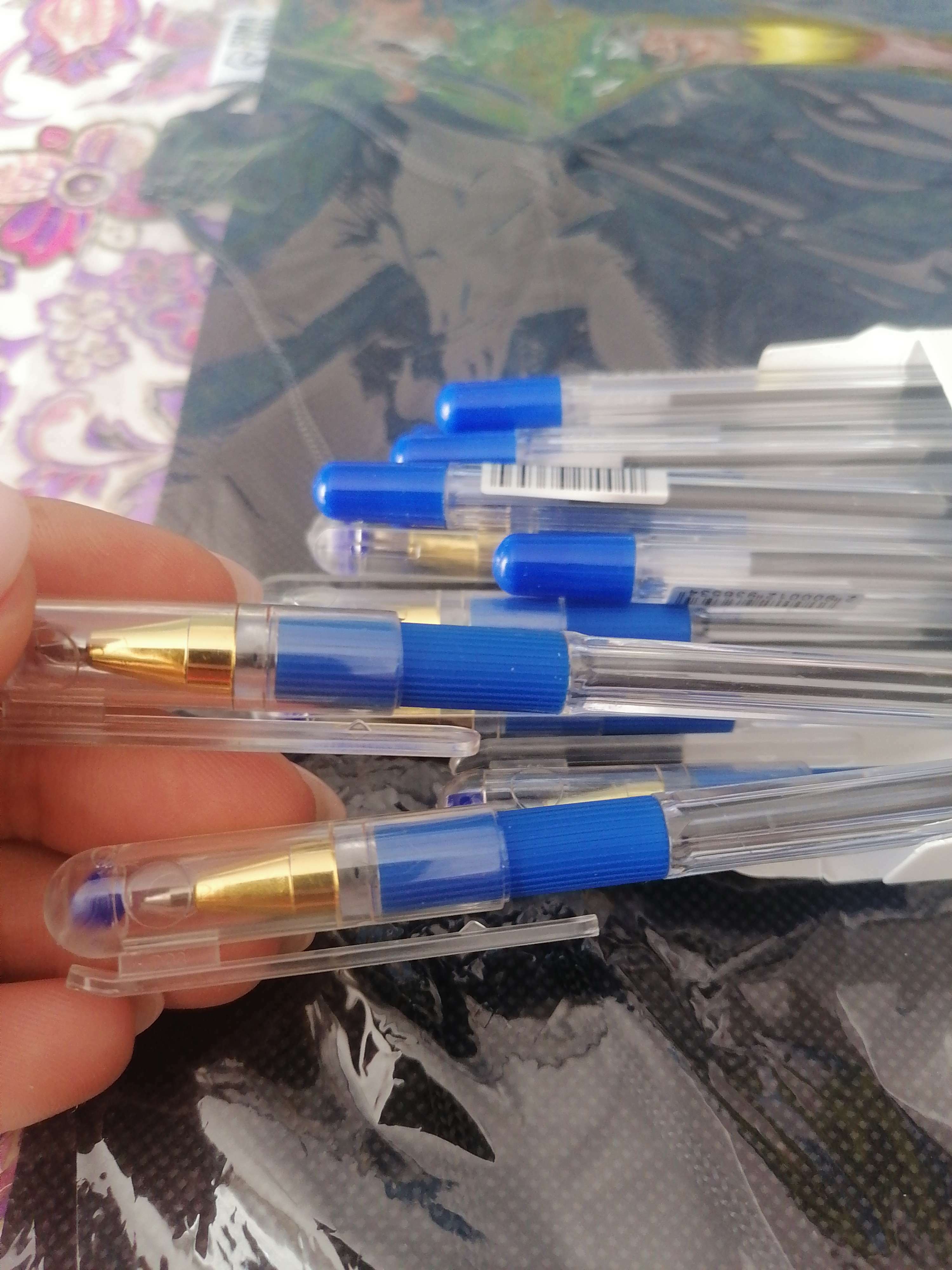 Фотография покупателя товара Ручка шариковая 0.5 мм, стержень синий, корпус прозрачный с резиновым держателем - Фото 12