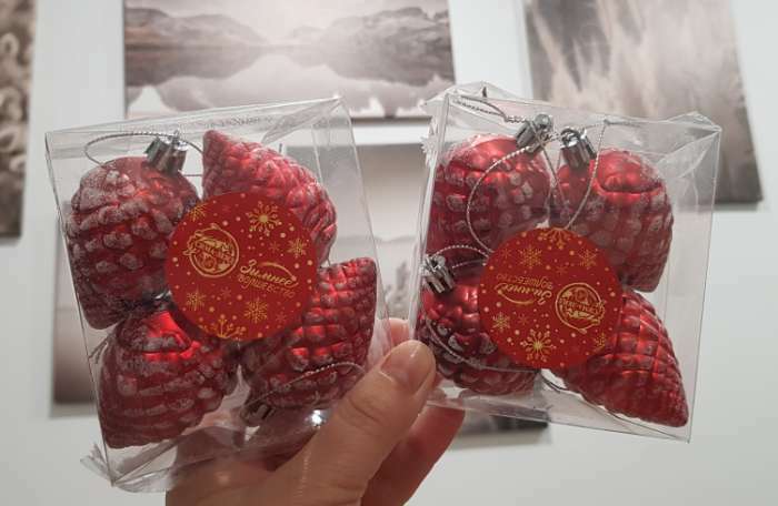 Фотография покупателя товара Украшение ёлочное "Шишка с инеем" (набор 4 шт) 5х4 см красный