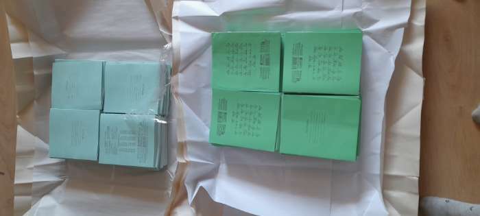 Фотография покупателя товара Тетрадь 12 листов в клетку "Зелёная обложка", офсет №1, 58-63 г/м2, белизна 92% - Фото 2