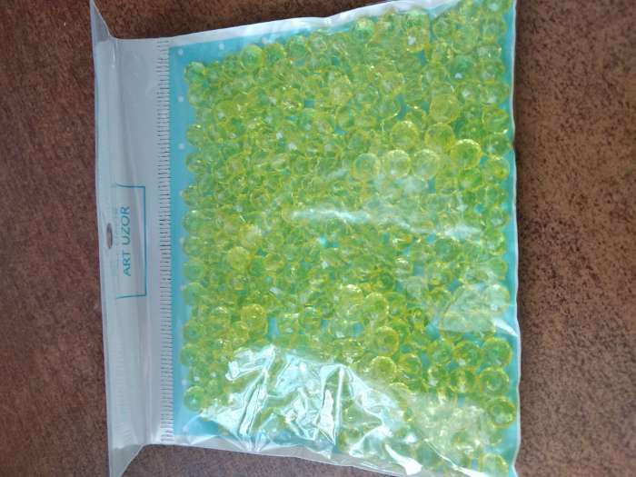 Фотография покупателя товара Бусины для творчества пластик "Кристалл с гранями жёлтый" набор 20 гр 0,4х0,6х0,6 см
