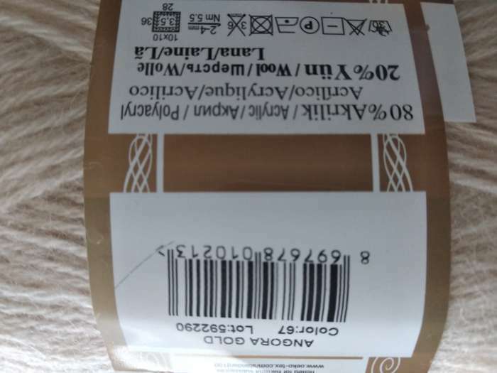 Фотография покупателя товара Пряжа "Angora Gold" 20% шерсть, 80% акрил  550м/100гр (67 молоч. бежевый)