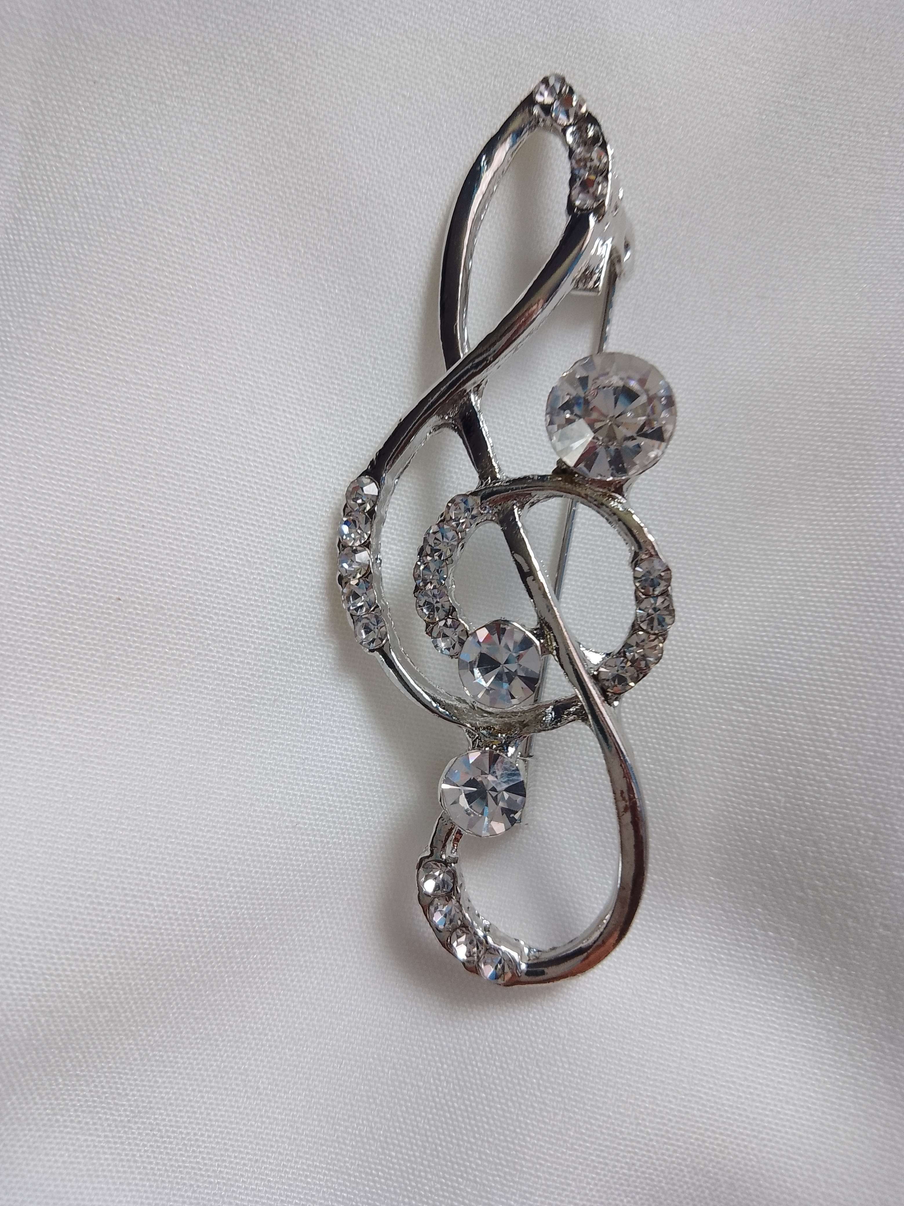 Фотография покупателя товара Брошь "Скрипичный ключ" изящный, цвет белый в серебре