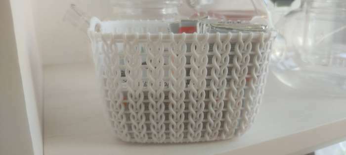 Фотография покупателя товара Корзинка пластиковая для хранения с ручками «Плетение», 24×17×13 см, цвет МИКС - Фото 1