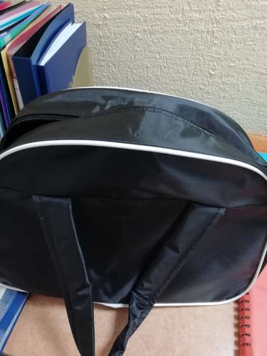 Фотография покупателя товара Сумка спортивная на молнии, без подкладки, наружный карман, цвет чёрный/серый - Фото 3