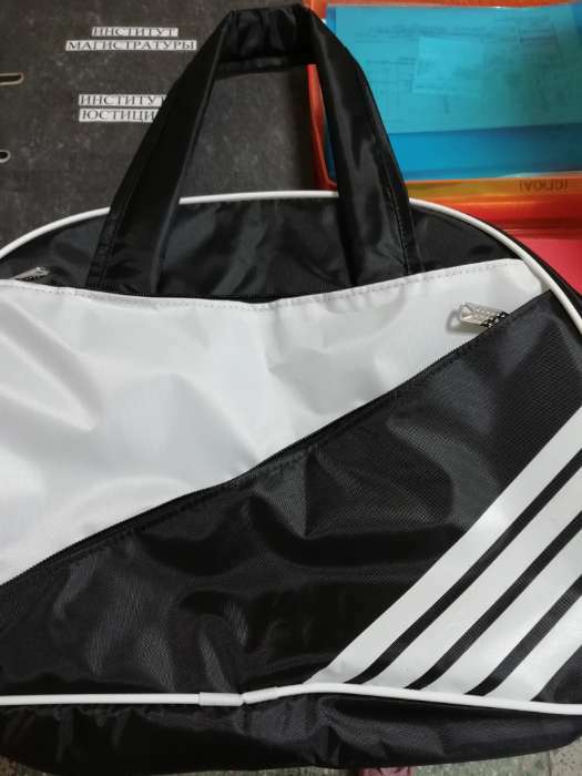 Фотография покупателя товара Сумка спортивная на молнии, без подкладки, наружный карман, цвет чёрный/серый - Фото 2