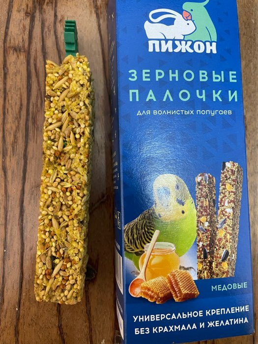 Фотография покупателя товара Зерновые палочки "Пижон" для птиц, медовые, 2 шт, 96 г