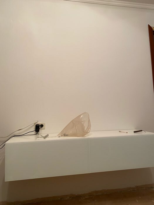 Фотография покупателя товара Тумба под ТВ подвесная №3, 1400х420х300, цвет белый ЛДСП / белое стекло